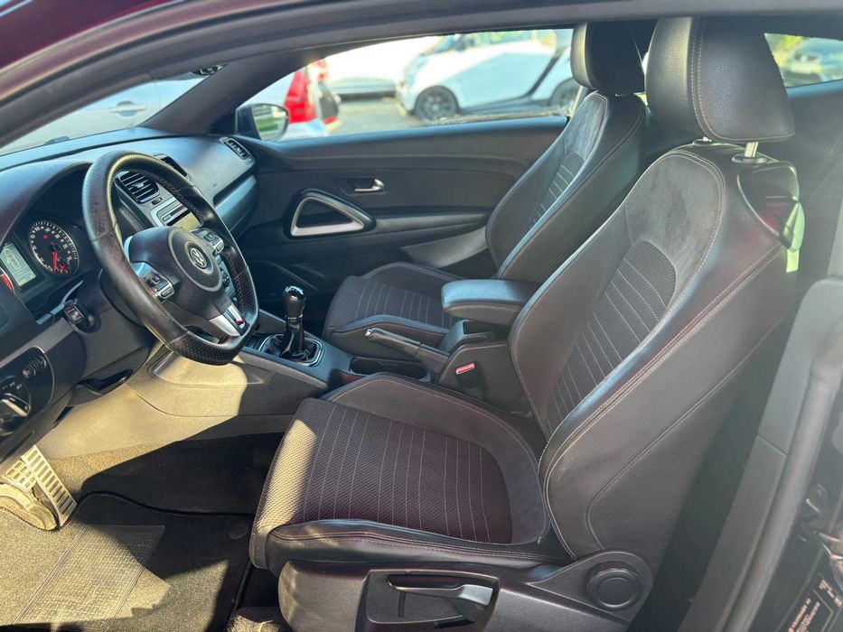 Volkswagen Scirocco 2.0 tdi