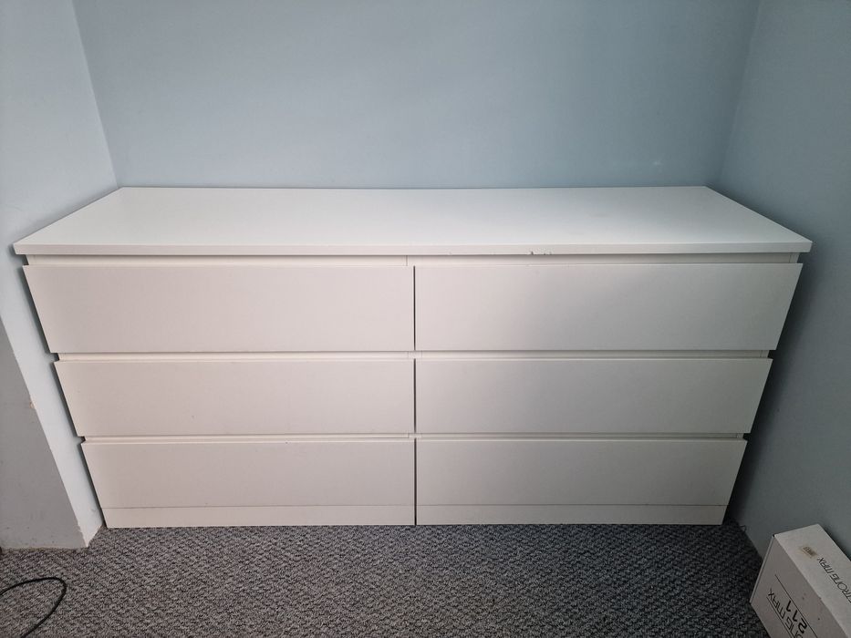 Комод. Тумбочка.