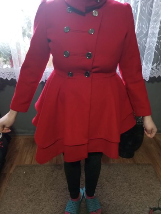 Płaszcz rozkloszowany