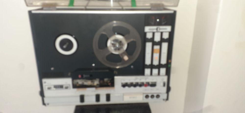 Gravador e  reprodutor de bobines (reel to reel) SIERA 9197 (Philips)