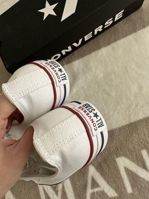 Białe converse meskie