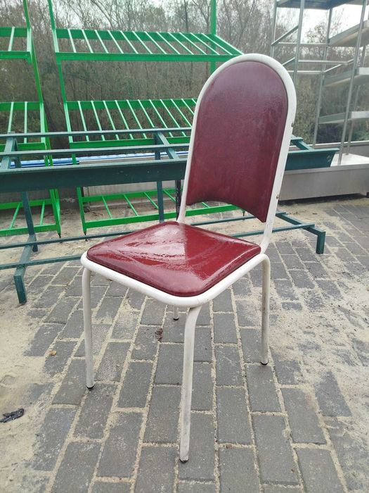 Cadeira Restaurante Vermelha - Usadas- (Lote de 100 Unidades)
