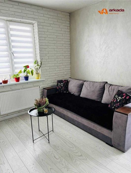 Однокімнатна затишна квартира на Хоткевича