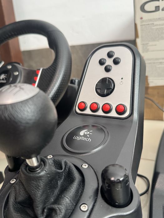Sprzedam kierownicę Logitech G27 + shifter
