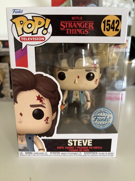 Funko Pop- Steve de Stranger Things- 1542