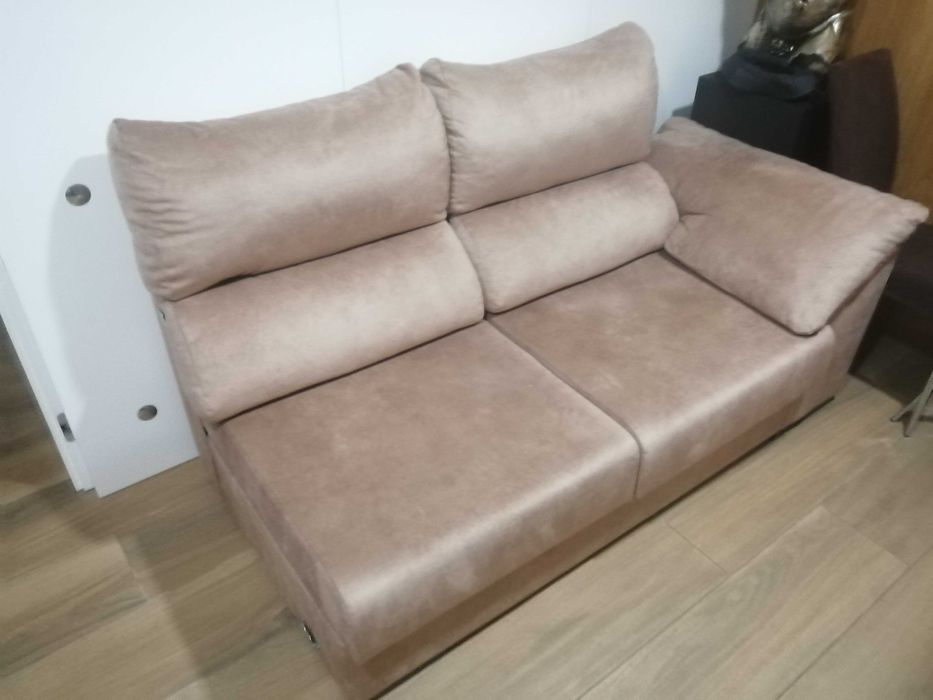 sofá normal e bege