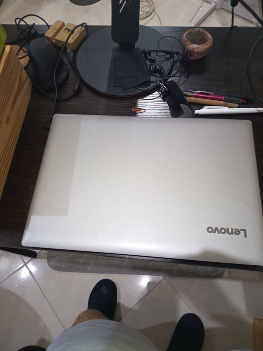 Portátil Lenovo IdeaPap 330 | i5 8ª Geração | 8GB RAM | 240GB SSD