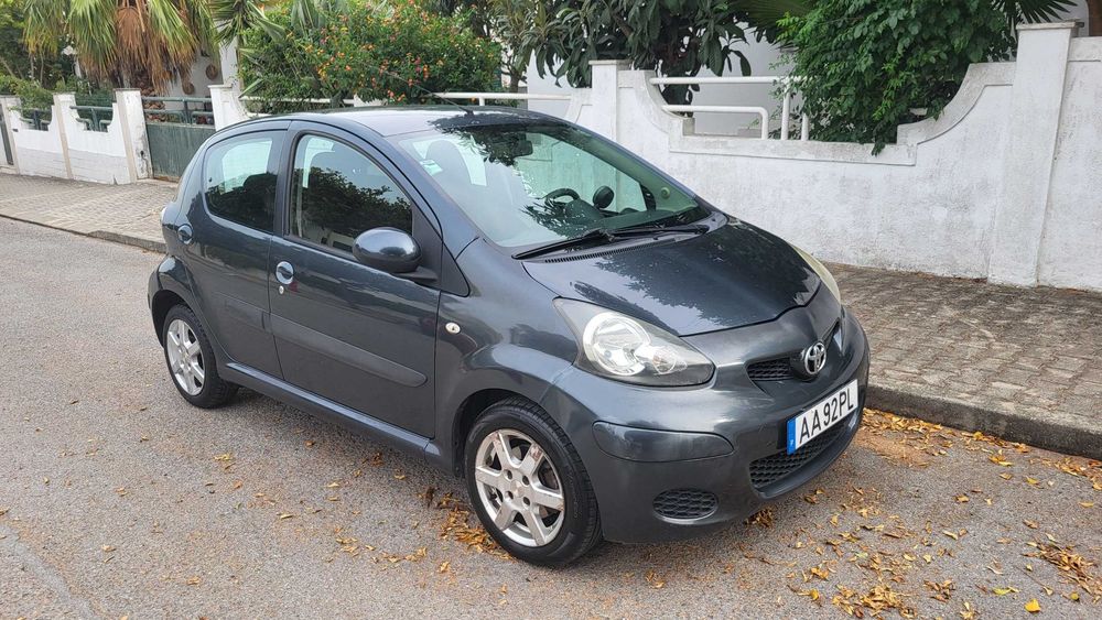 Toyota Aygo 1.0 (68cv) Plus (Luna/Cool)| Nacional | 135 000 km | AC | Android-auto