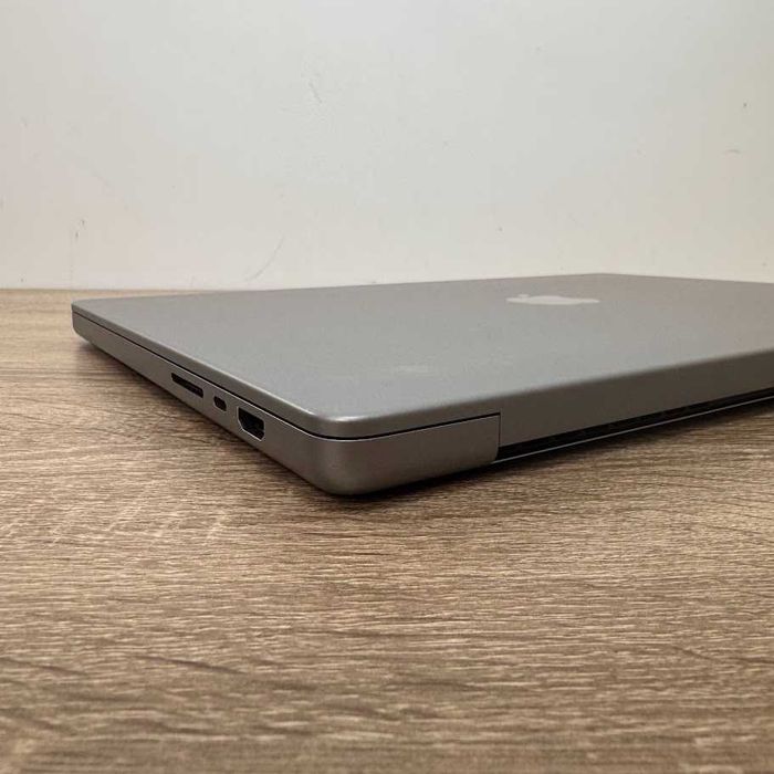Macbook Pro 16" 2021 M1 Max / 64Gb DDR5 / SSD 1000Gb (код: M1281)