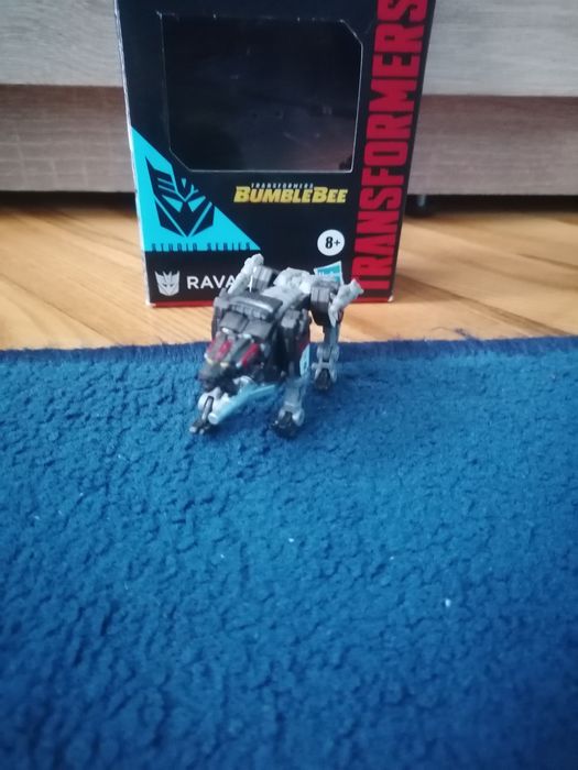 Transformers studio series Bumblebee movie ravage