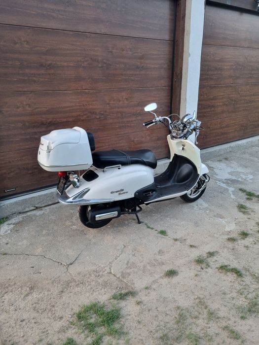 Skuter Retro  50 4t Chromy Biały połysk  Kufer Dowóz Tanio Polecam!!!