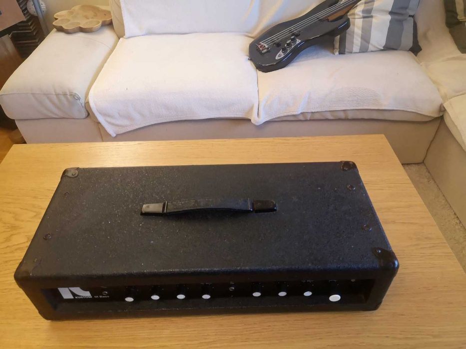 KUSTOM  III BASS świetny head basowy USA