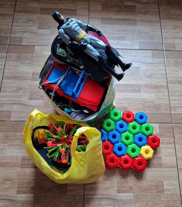 Лот іграшок, ідеальний стан