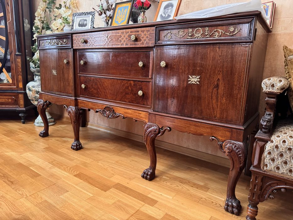 Комод антикварний