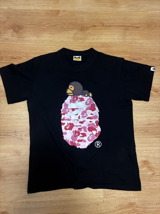A Bathing Ape (BAPE)