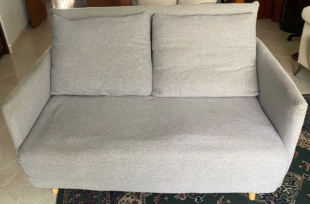 Sofá-cama como novo