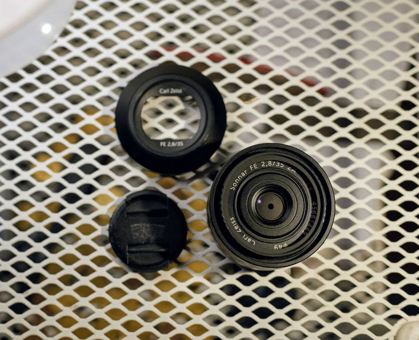 Lente Sony Zeiss Sonnar T* FE 35 mm F2.8 ZA
