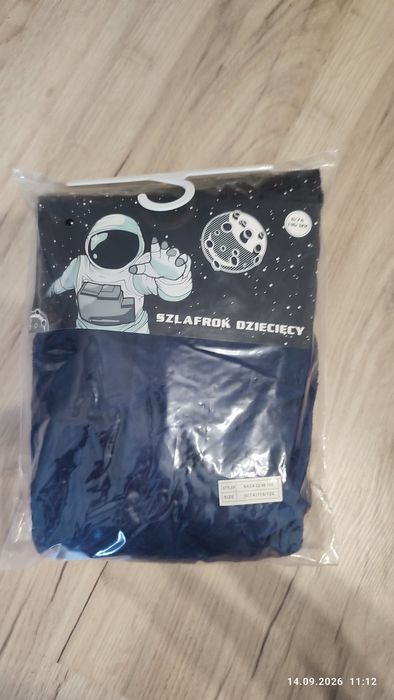 Nowy szlafrok NASA 116/122 dla chłopca gratis
