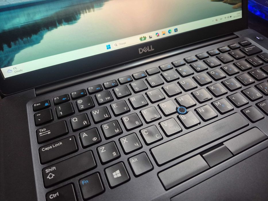 Ноутбук Dell Latitude 5490 (i5-8350/8Gb/256Gb)