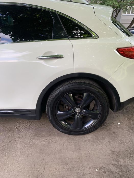 Инфинити FX 35 2010 год