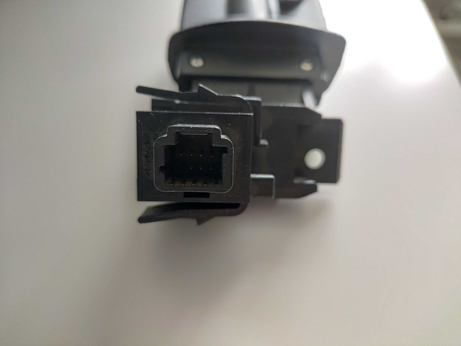 Pilot multimediów Renault Megane III 3