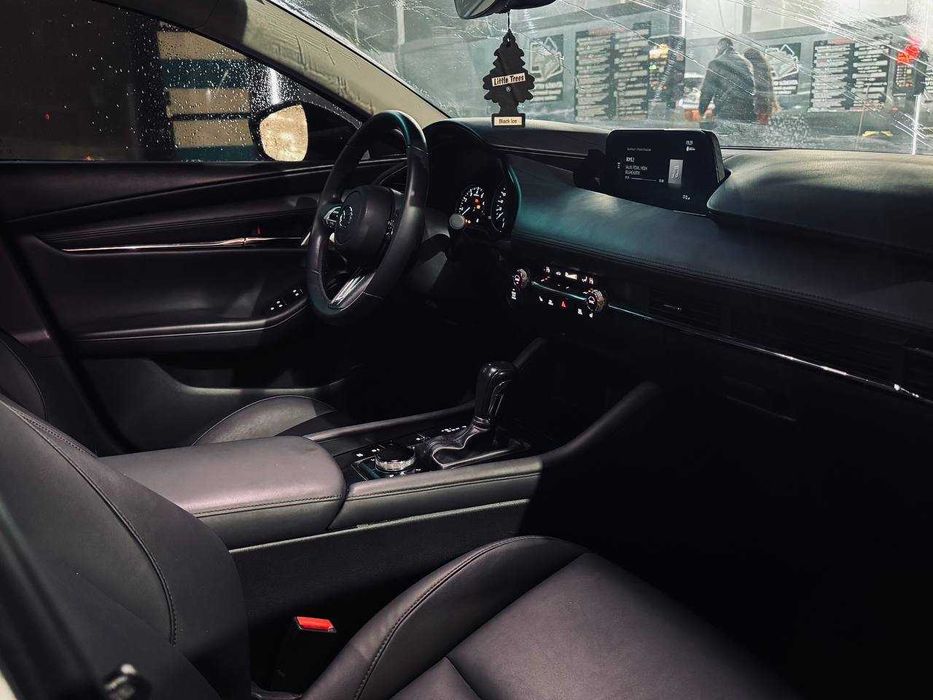 продам Mazda 3 2019