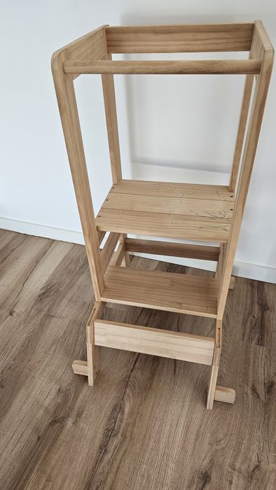 Banco Observatório Montessori em Pinho