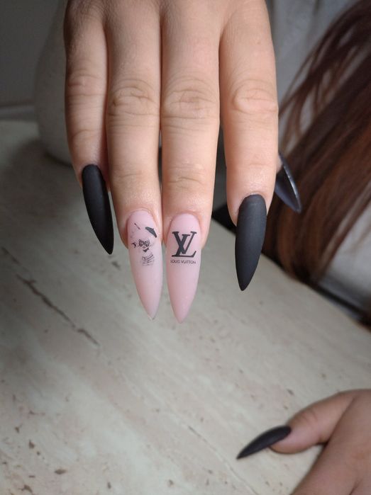 Маникюр/наращивание/педикюр +гель-лак 450