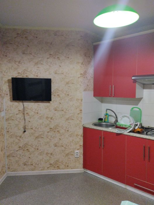 Здам подобово і погодинно 1-кімнатну квартиру на міському пляжі в ново