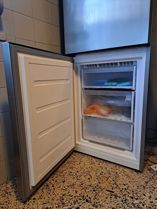 Frigorífico combinado Indesit