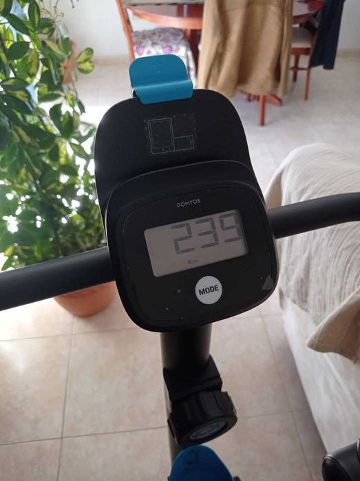 Vendo Bicicleta estática Domyos