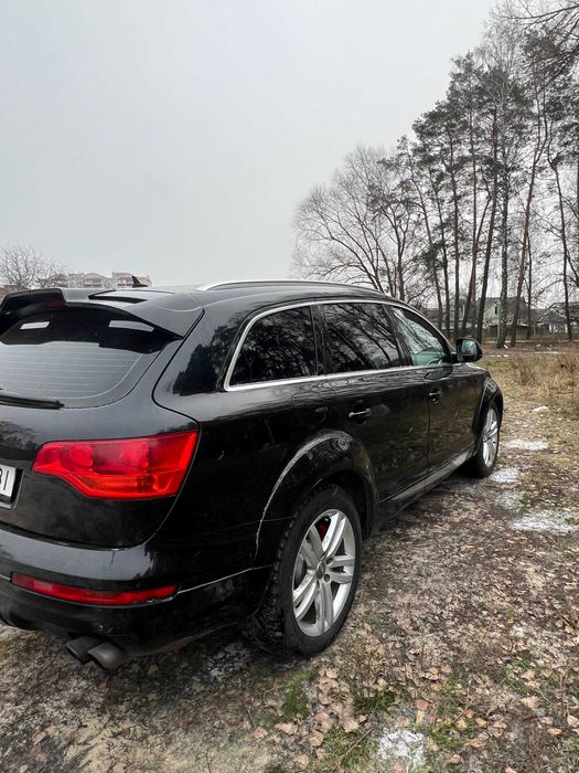 Продам Ауді Q7 в гарному стані!