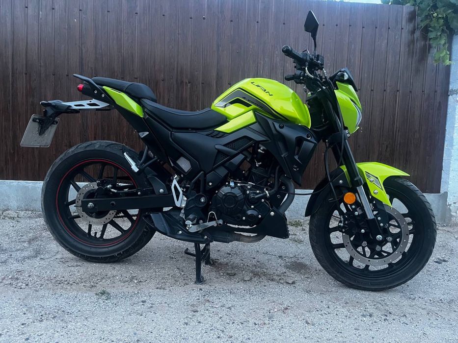 Продам мотоцикл Lifan sr 220