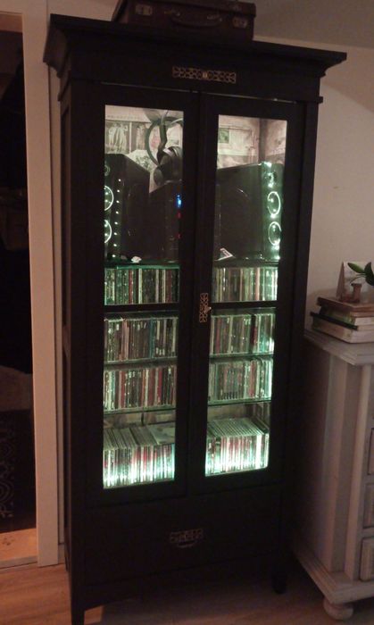 Móvel expositor iluminado