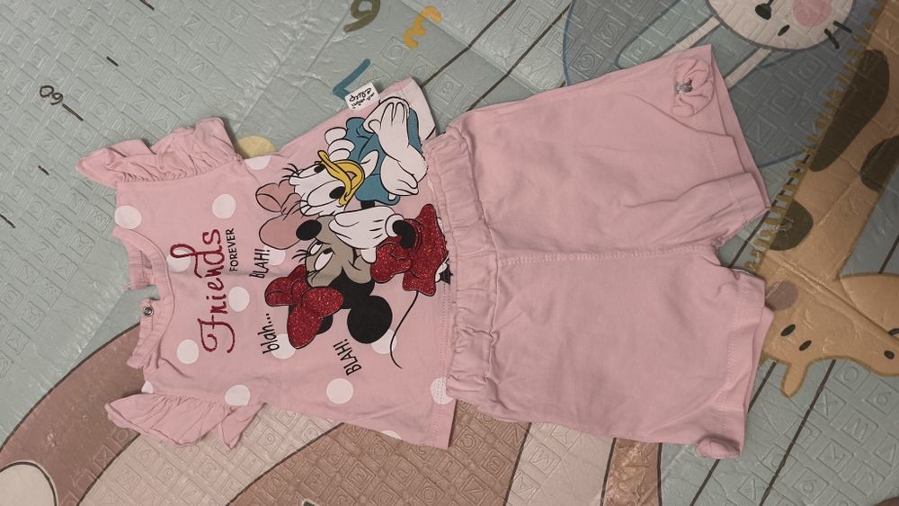 Костюм для дівчинки