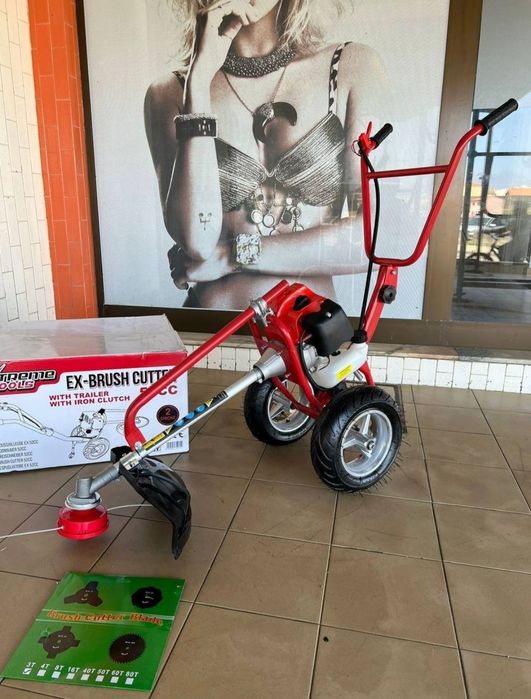 Roçadora com rodas 52cc