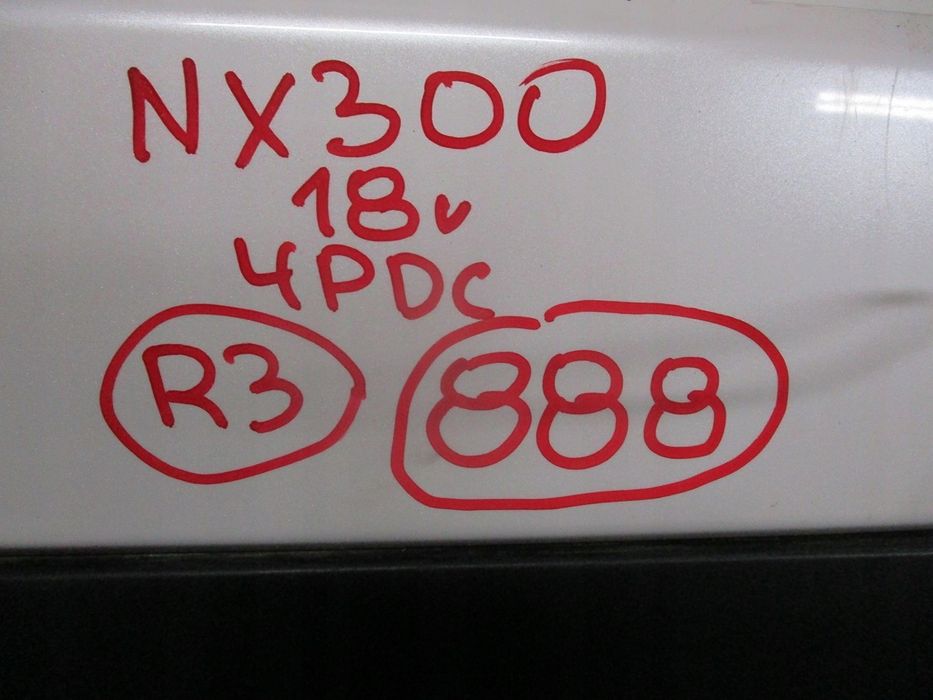 Zderzak tył tylny LEXUS NX300 NX 300 LIFT 4 PDC 18R