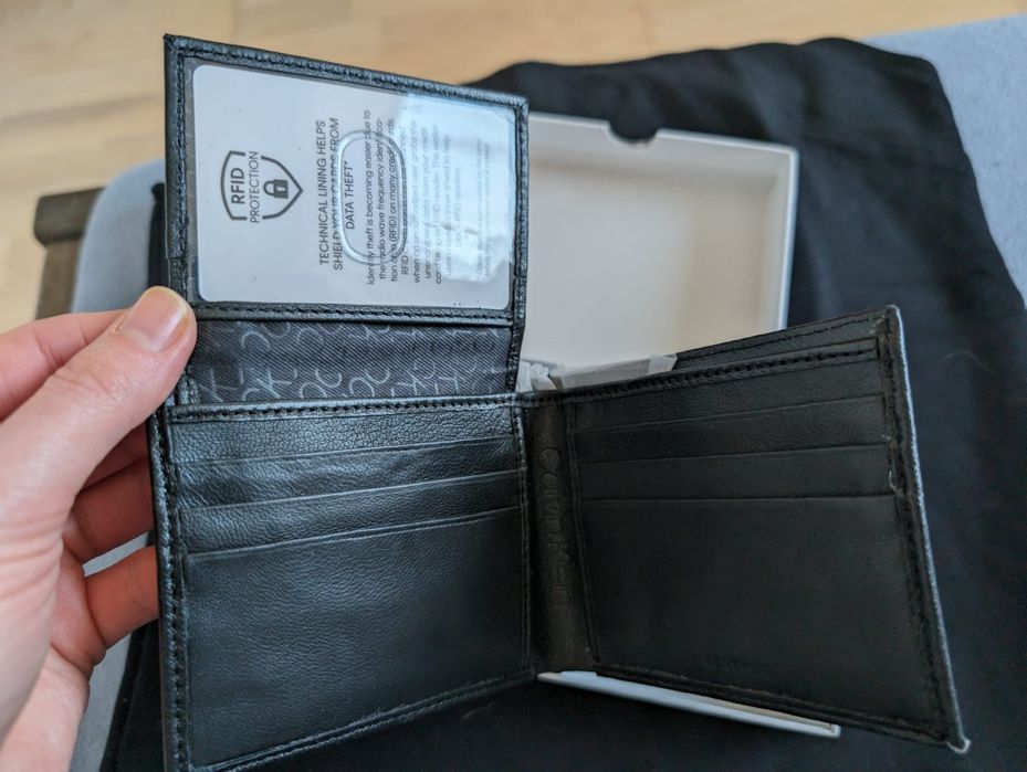Portfel skórzany Calvin Klein na prezent- nowy