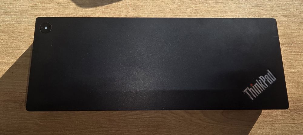 Najnowsza Thinkpad stacja dokująca 3x USB C Thunderbolt 4 dock
