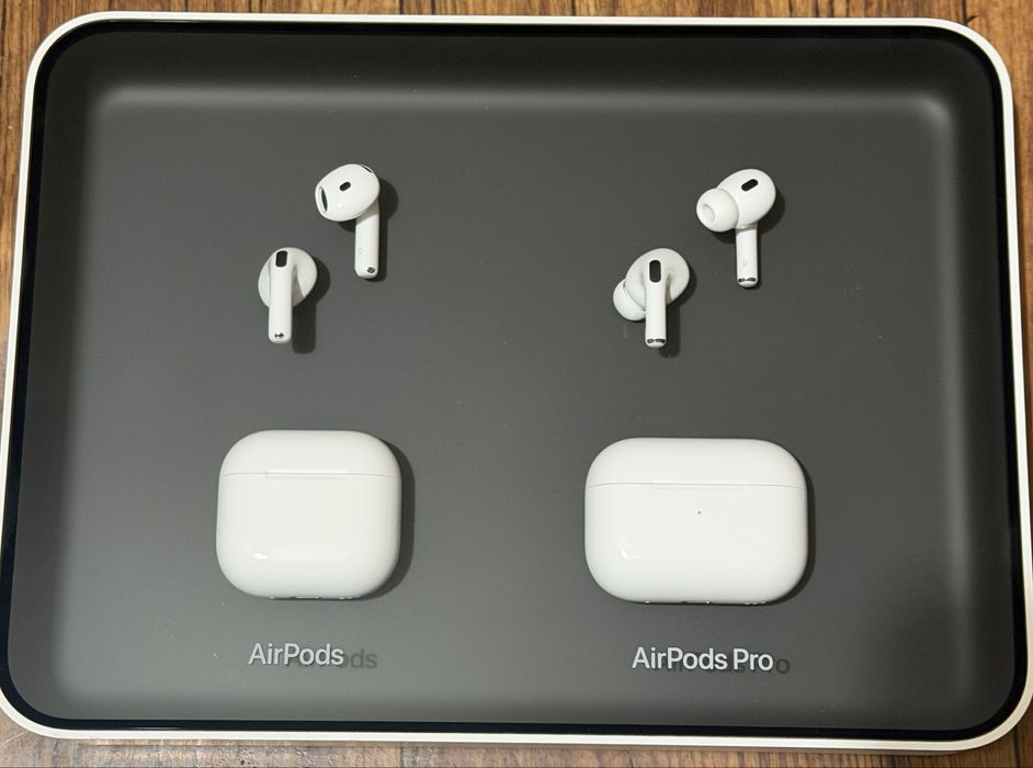 Oryginalne pudelko demontracyjne AirPods