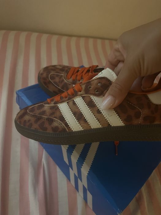 Sapatilhas  adidas leopard