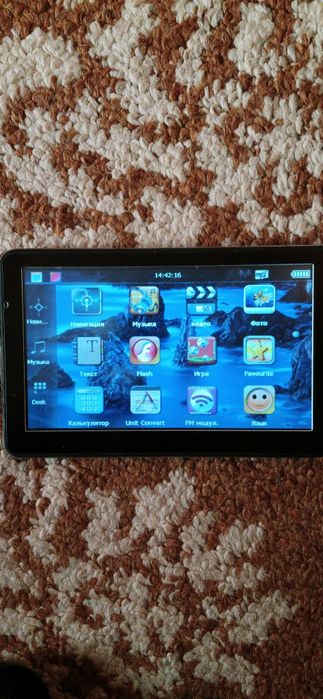 GPS навігатор + мультимедіа + FM модулятор