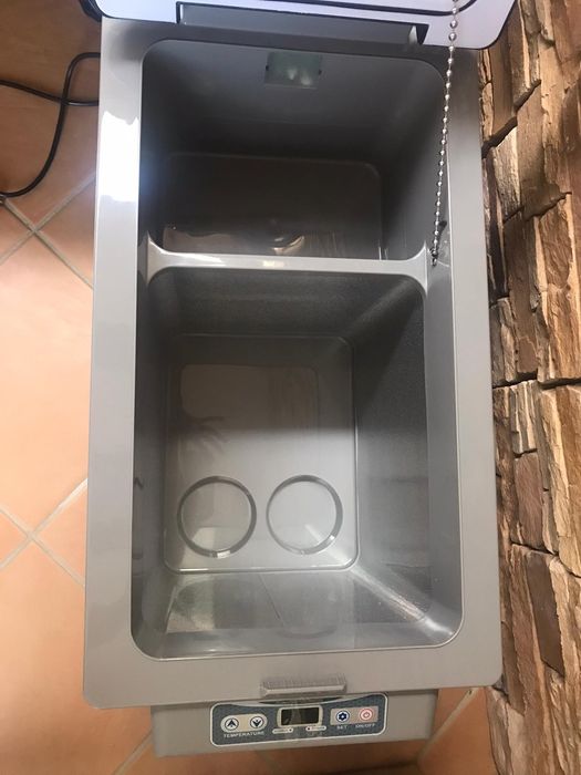 Frigorífico portátil LG 45L 12V/24v/220V (Autocaravana / Campervan)