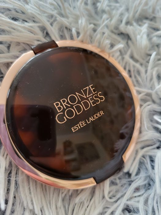 Rozświetlacz Estee Lauder Bronze Goddess