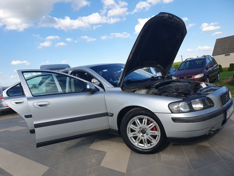 * * VOLVO S60 * * 2002r * * 2.4D * * Automat * * Bardzo Ładny Stan * *