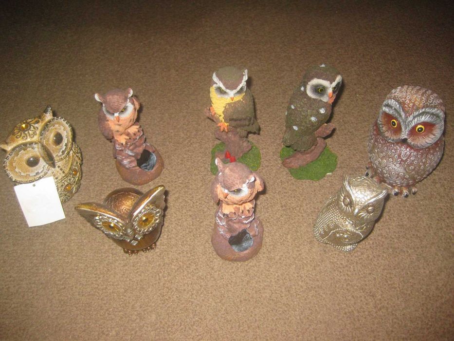 Lot of 8 New "Owl" Figurines with Labels!