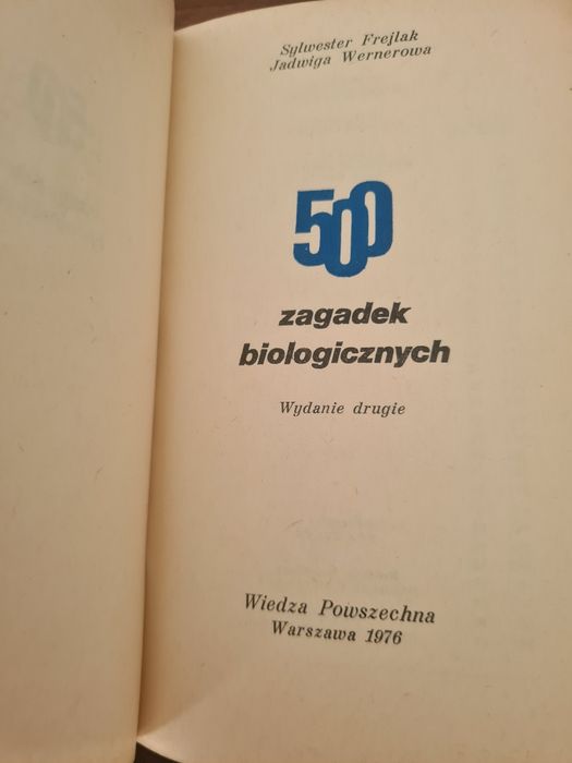 500 zagadek biologicznych - Książka