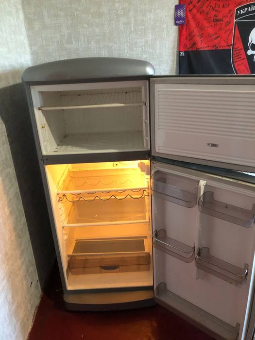 Продам холодильник gorenje. Не холодить
