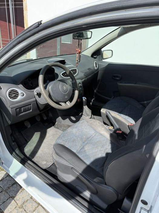 Renault clio 3 comercial