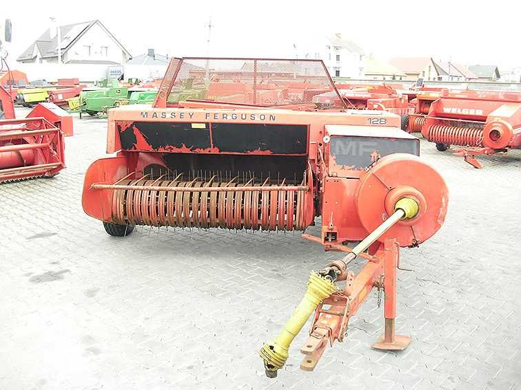 Пресс подборщик Massey Ferguson 128 (2) (Тюкопрес, Прес підбирач)